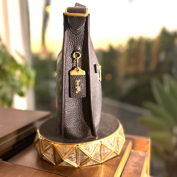 Coach Emery Crossbody Bag in Polished Leather, Like New ⭐️Verified Authentic⭐️ - Picture 4 of 11